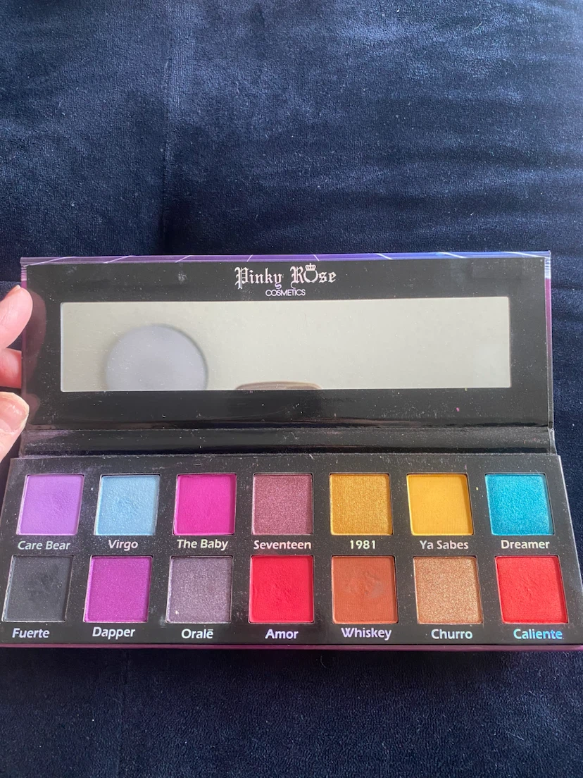 Pinky Rose Cosmetics 80's Baby Eyeshadow Palette