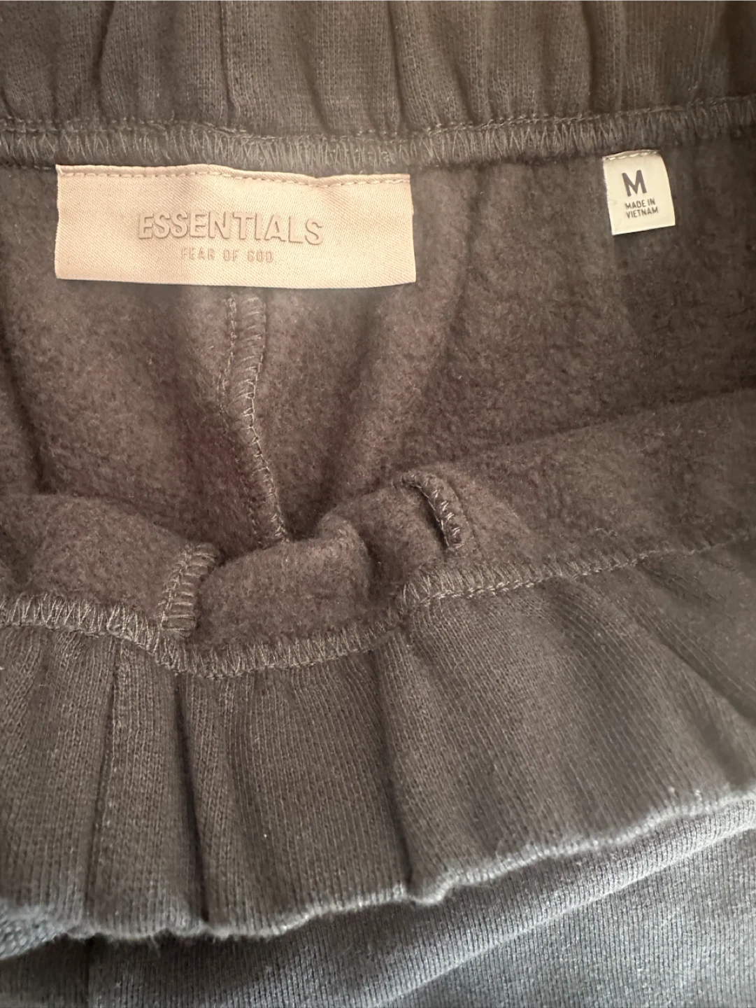 Black essential shorts size medium - photo 4