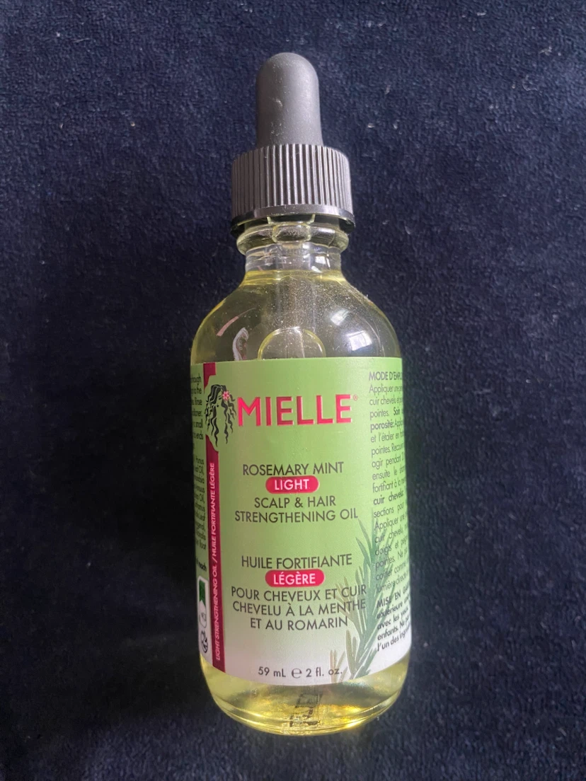 Mielle Rosemary Mint Light Scalp & Hair Strengthening Oil