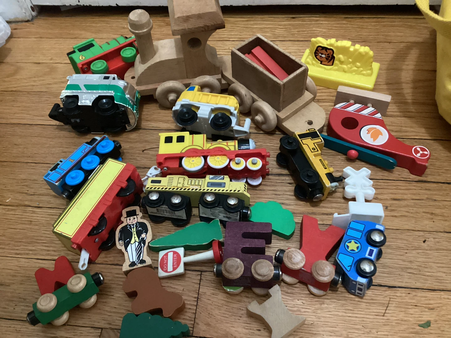 Huge Wooden Train Track and Vehicle Set - photo 2
