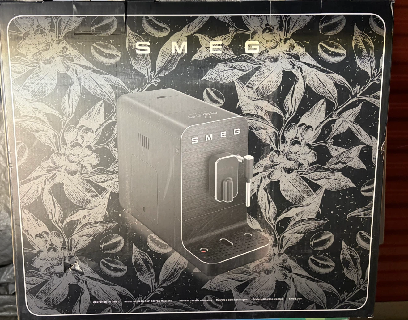 Smeg Fully Automatic Espresso Coffee Machine w/Milk Frother BNIB