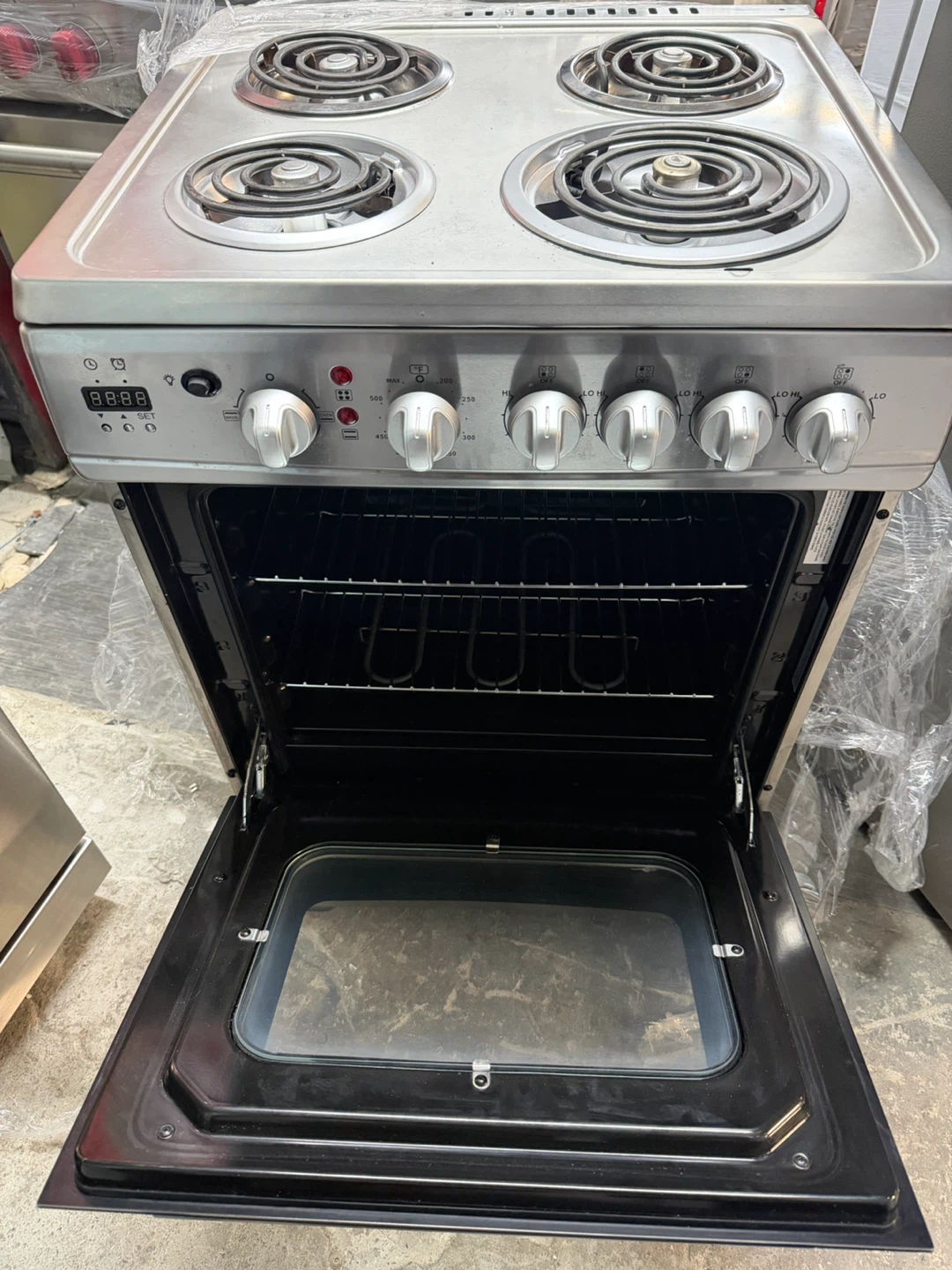 Avanti Electric Range Stove with Oven - photo 3