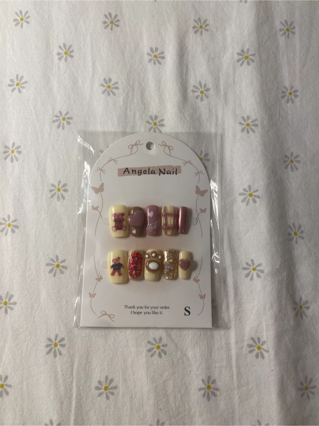 Press on nails