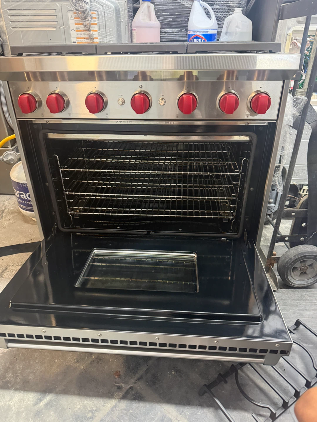 Wolf 36" Gas Range GR366 - photo 4