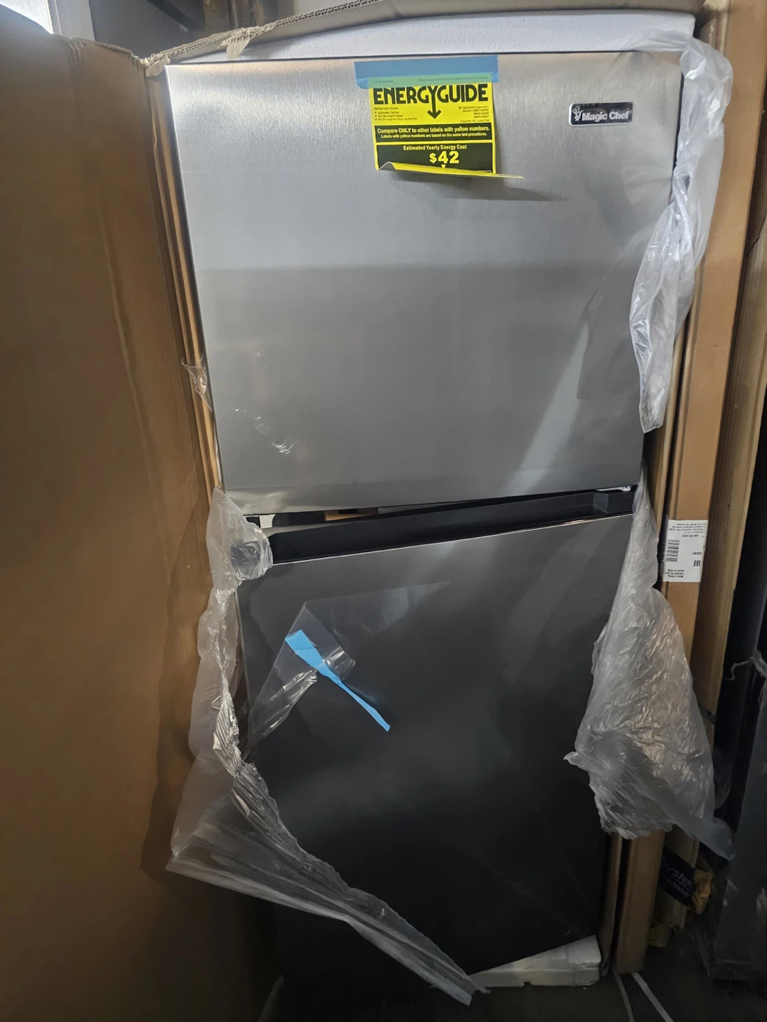 Magic Chef Refrigerator - photo 2