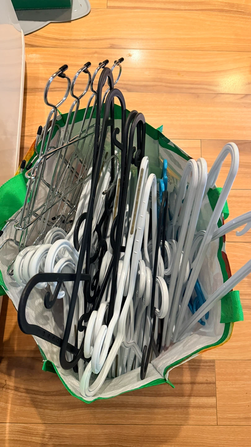 Mixed lot of hangers