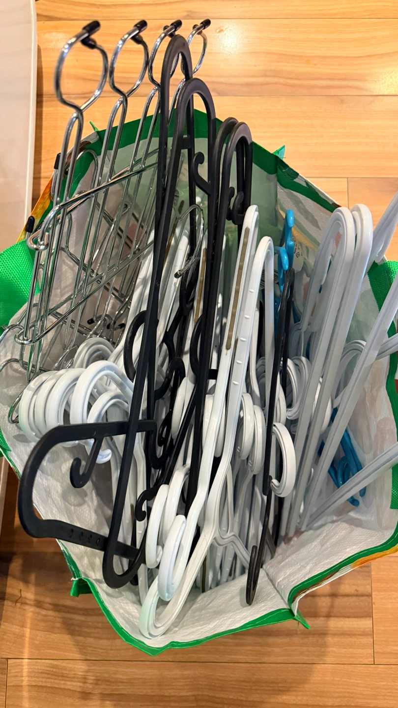 Mixed lot of hangers - photo 2