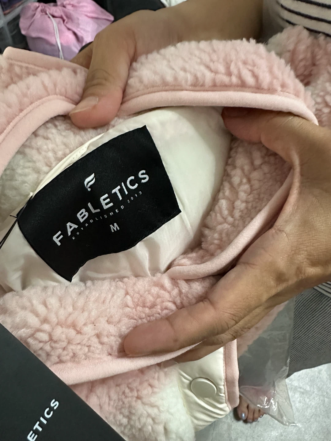 Fabletics Pink & White Plaid Sherpa Fleece Jacket Size M - photo 4