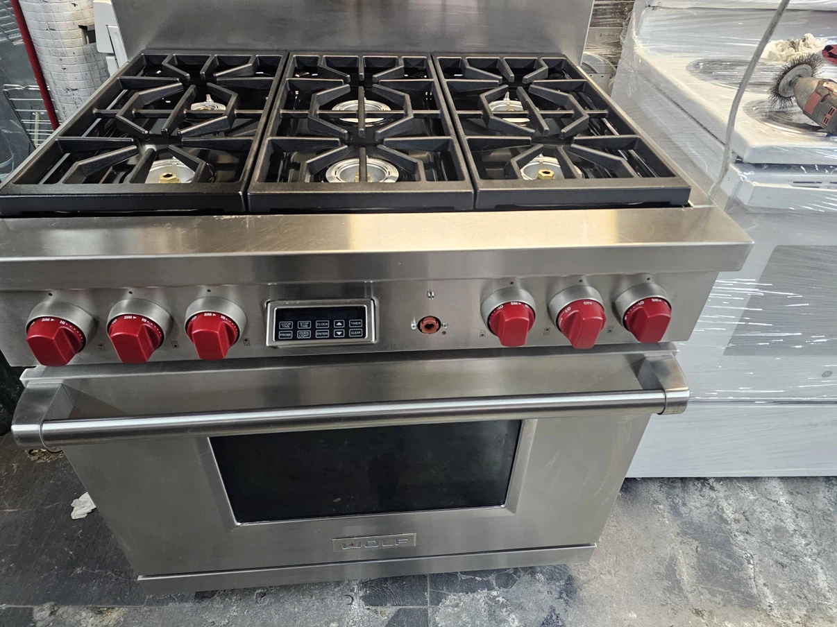 Wolf 6-Burner Gas Range with Oven dual fuel