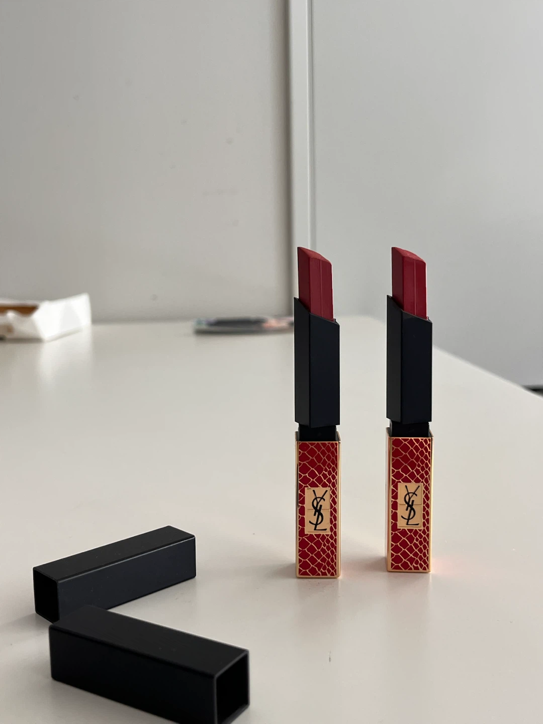 Yves Saint Laurent The Slim Lipstick 2 x Shades 21 & 28