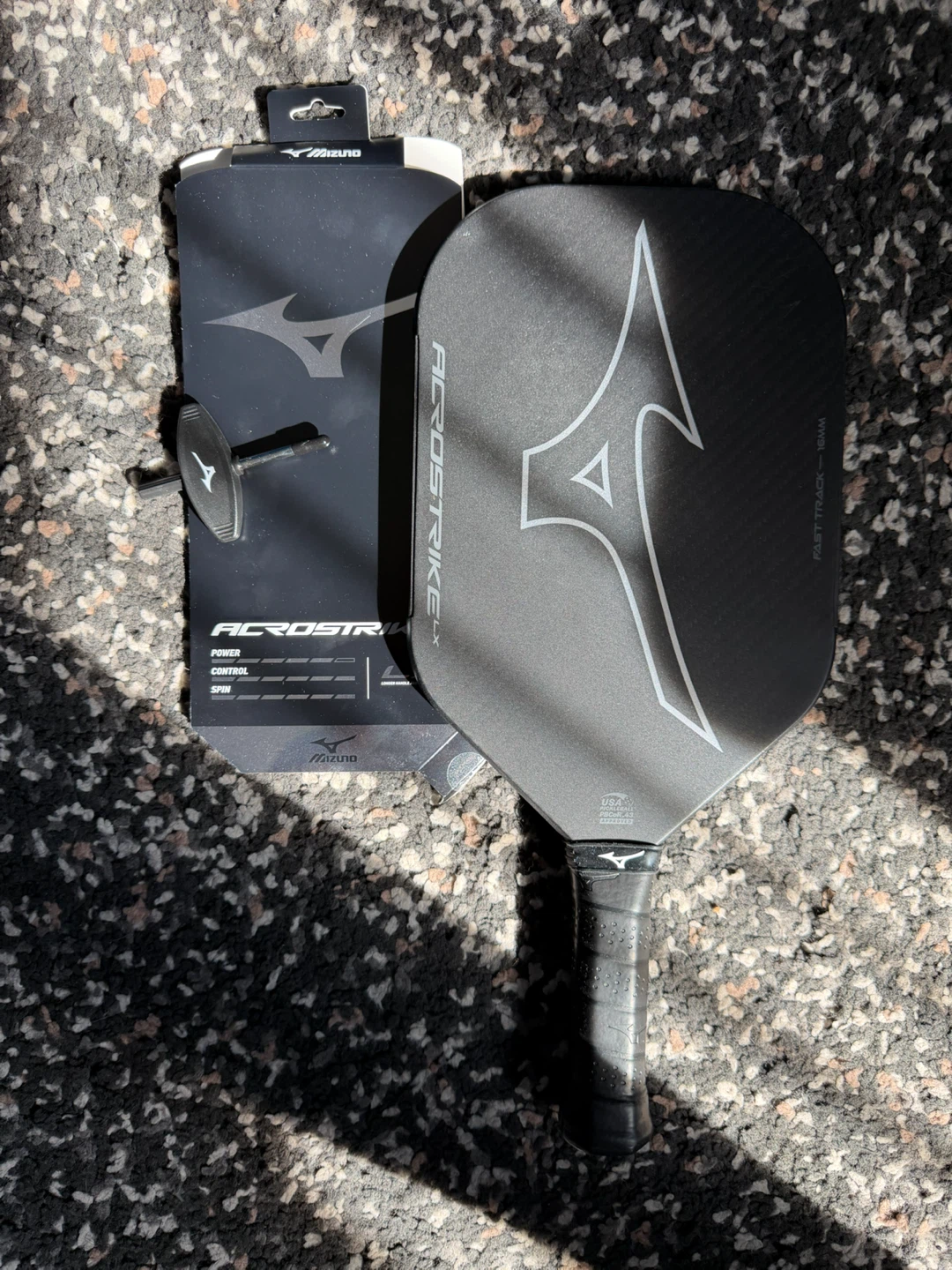 Mizuno Aero Strike LX Pickleball Paddle
