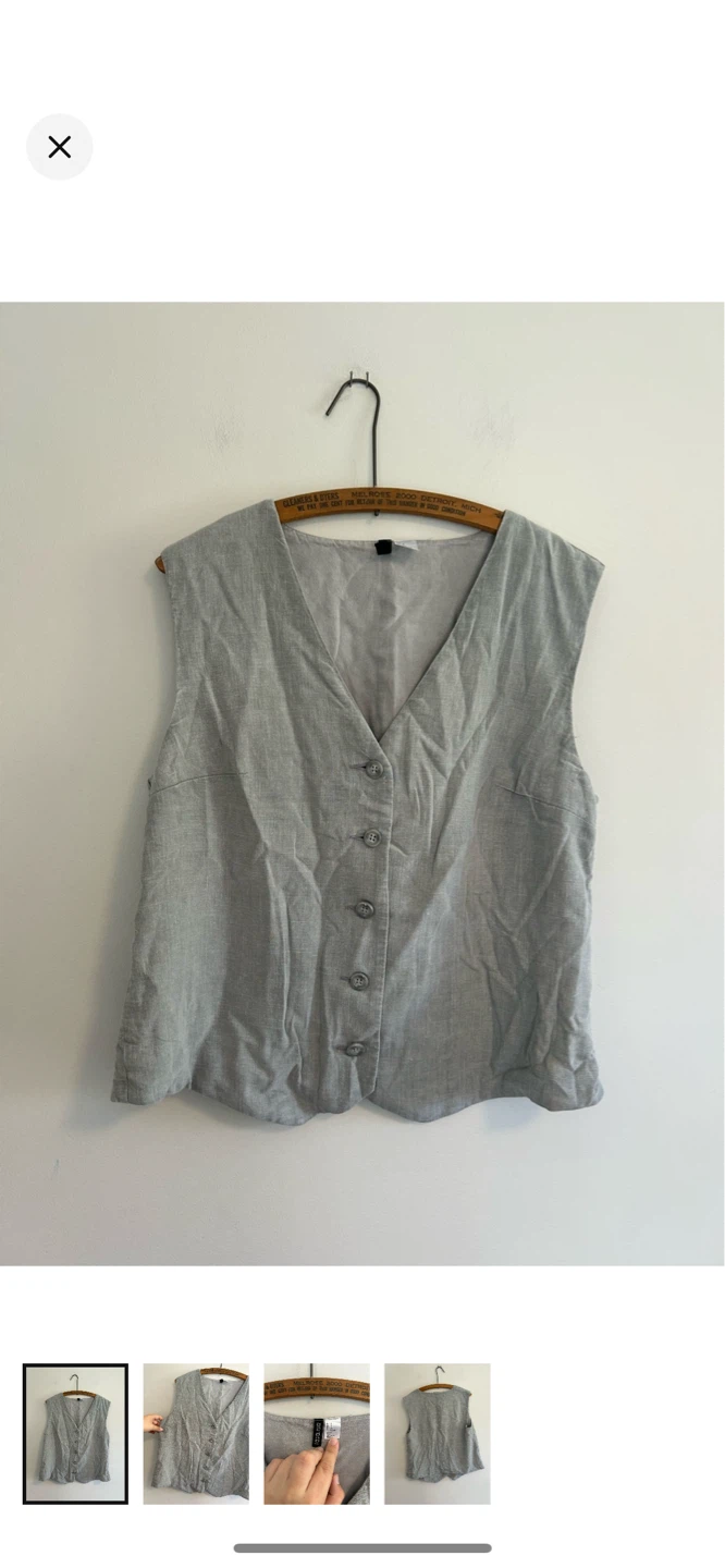 H&M Grey Sleeveless Button-Up Vest