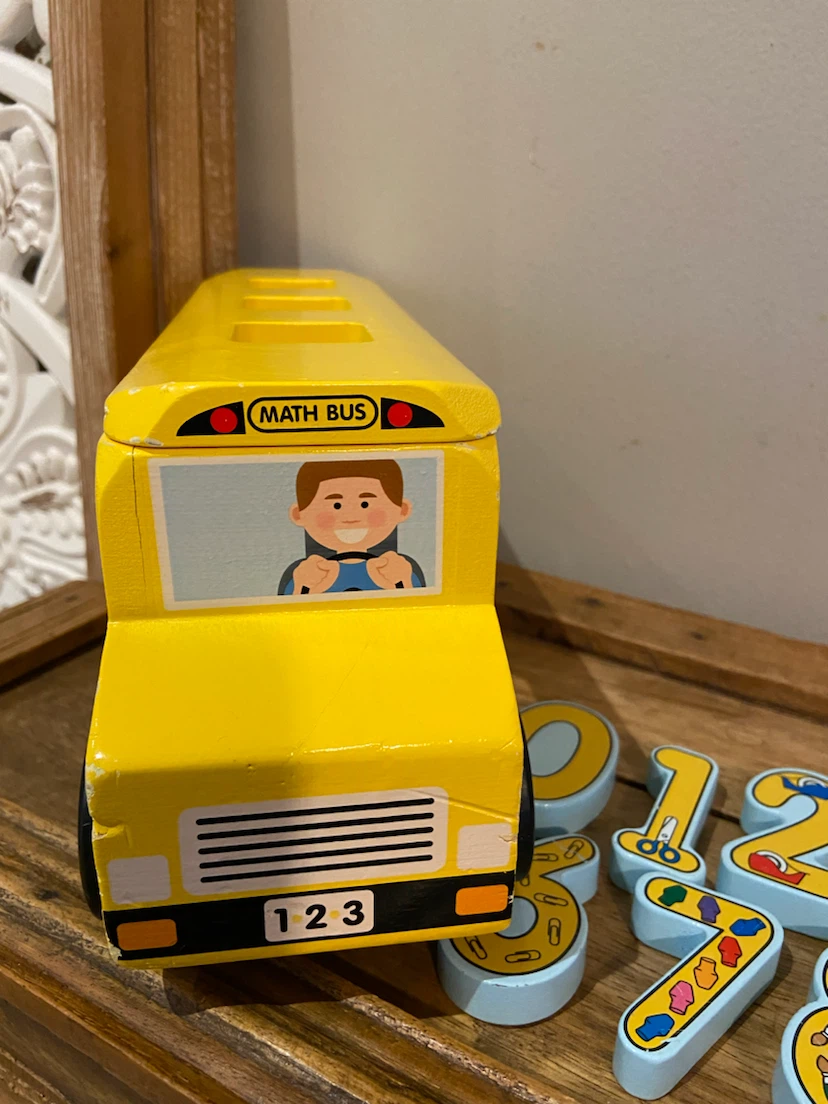 Melissa & Doug Wooden Number Matching Math Bus - photo 4