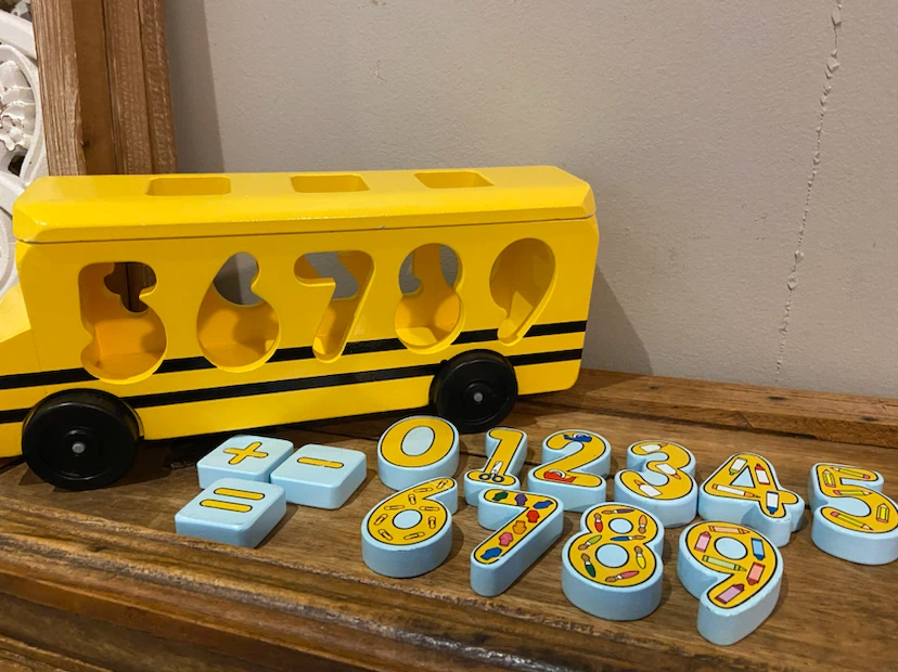 Melissa & Doug Wooden Number Matching Math Bus - photo 5