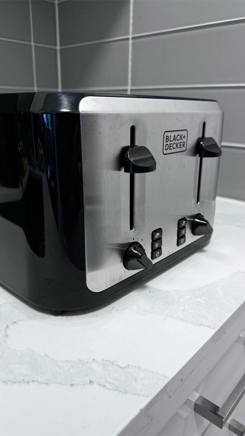 Black+Decker 4-Slice Toaster - Excellent Condition