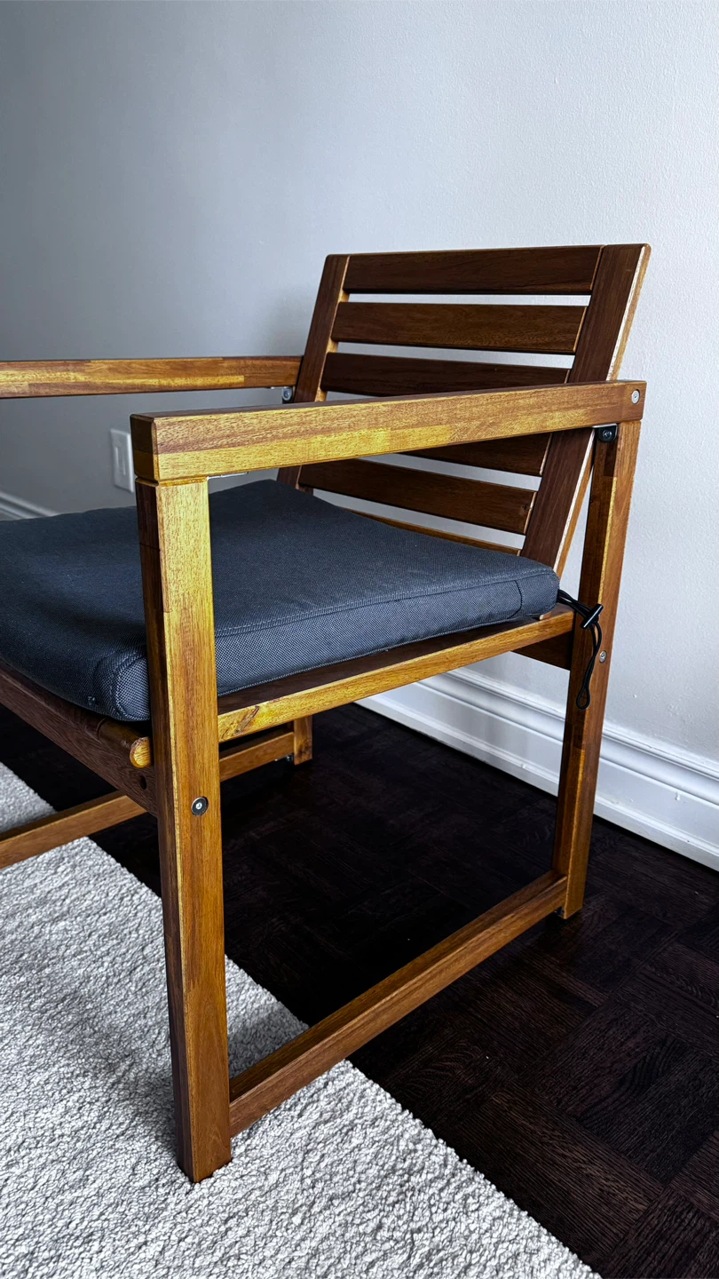 Outdoor Wooden Armchair with Cushion – Excellent Condition - photo 3