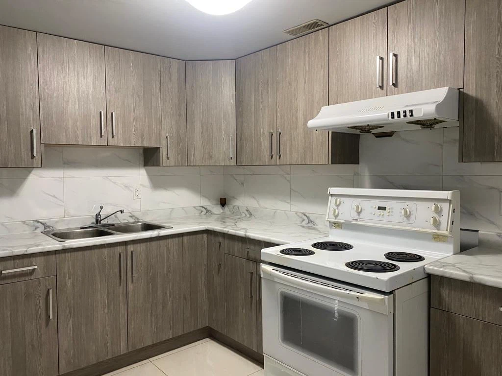 3 bedrooms 2full bathrooms for rent - photo 4