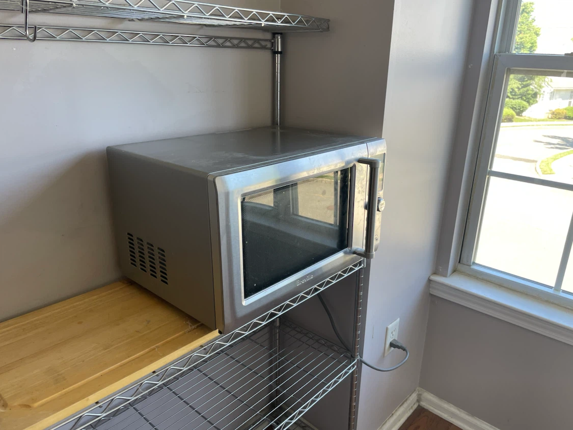 Breville Microwave - photo 2