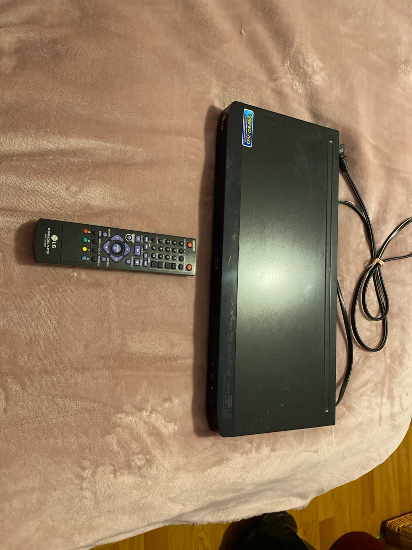 LG Blu-Ray Player with Remote