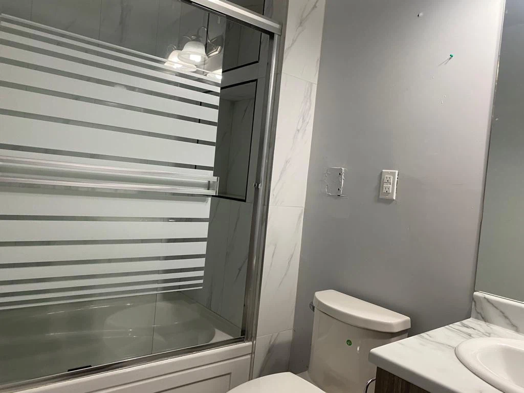 3 bedrooms 2 full washrooms for rent - photo 3