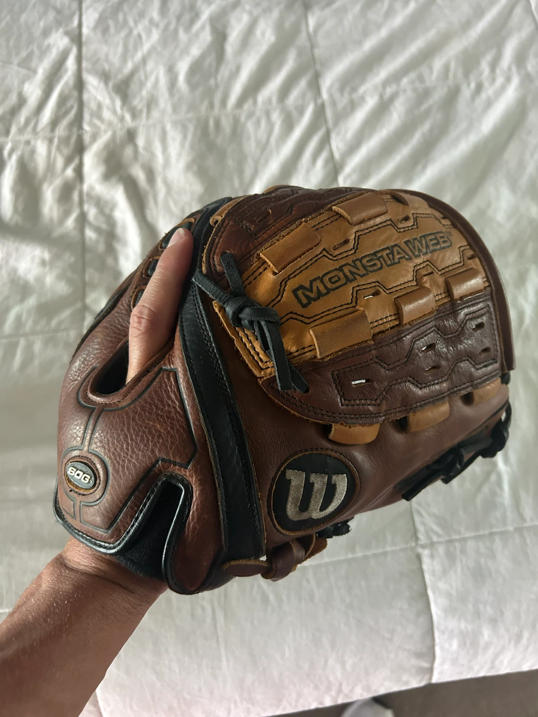 Wilson Monstaweb "A2K” Softball Glove - photo 3