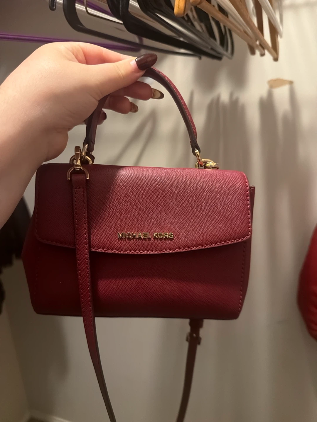 MICHAEL KORS Small Top Handle Bag - Red