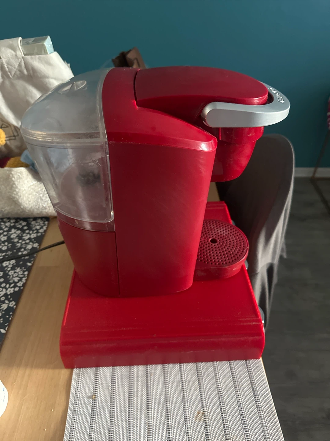 Keurig Coffee Maker - Red - photo 2