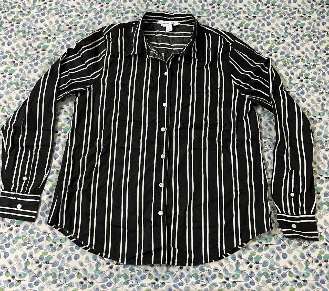 Old Navy Classic Striped Shirt Size S