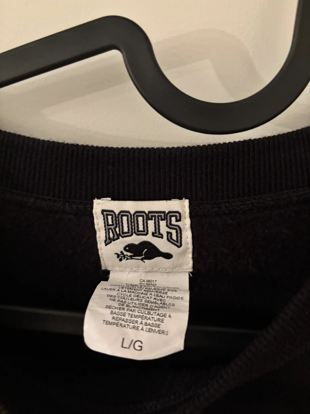 New - Roots Black Sweatshirt - photo 3