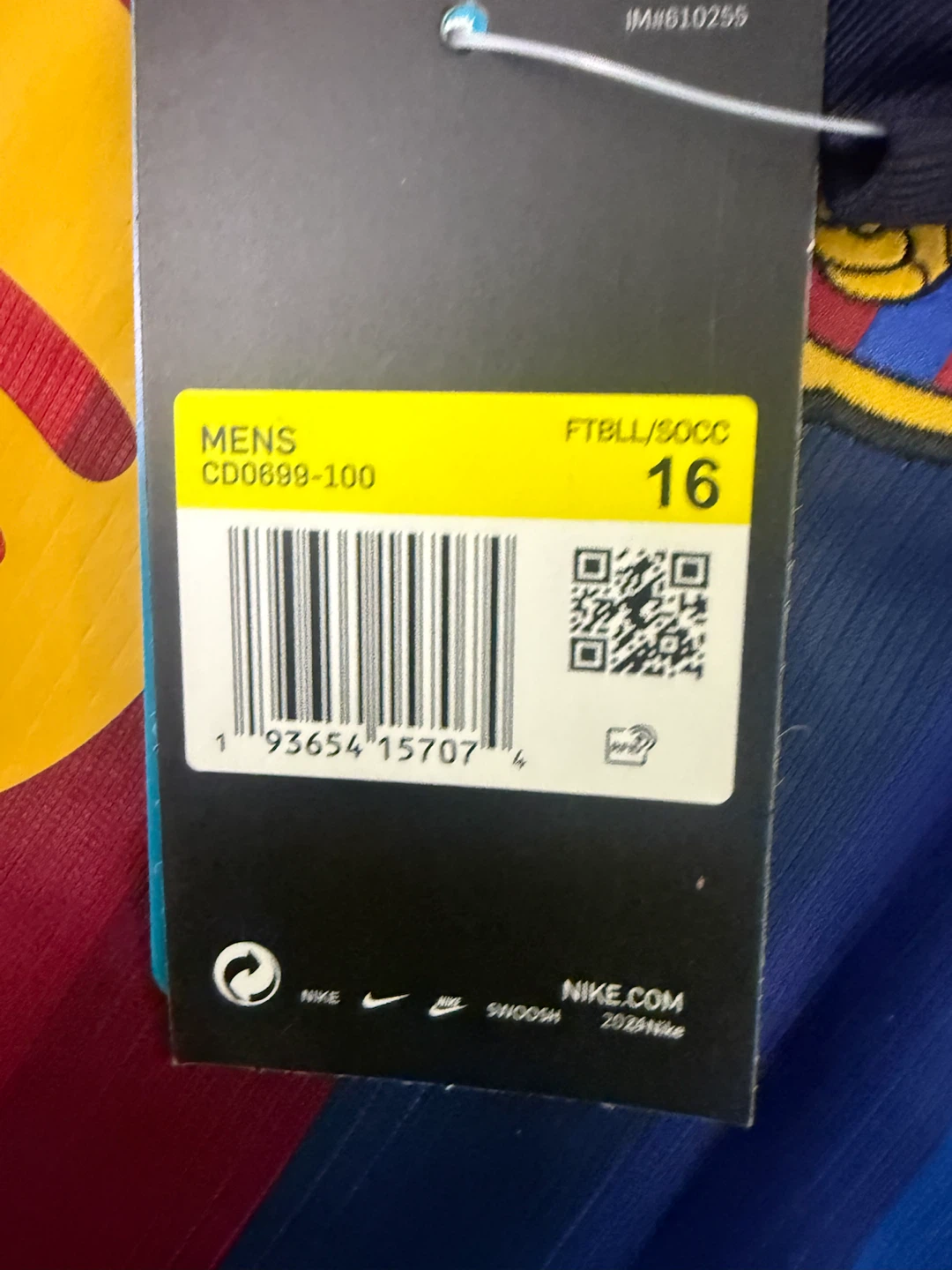 Nike FC Barcelona Kids Football Kit Size 16 - photo 2