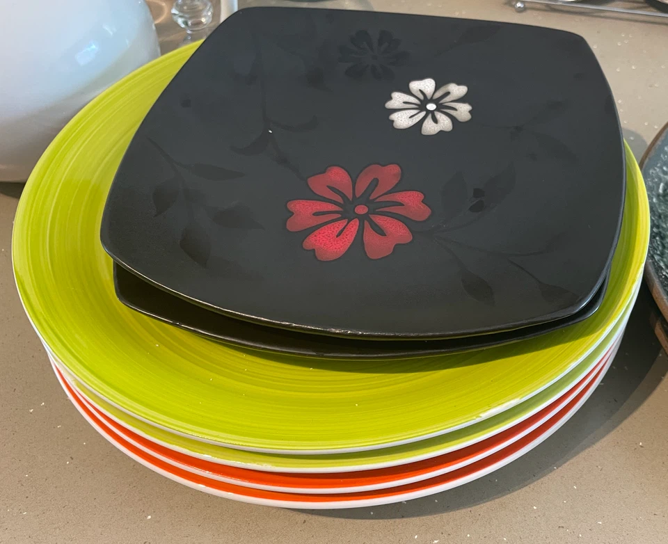 All 14 plates for $15 - photo 3