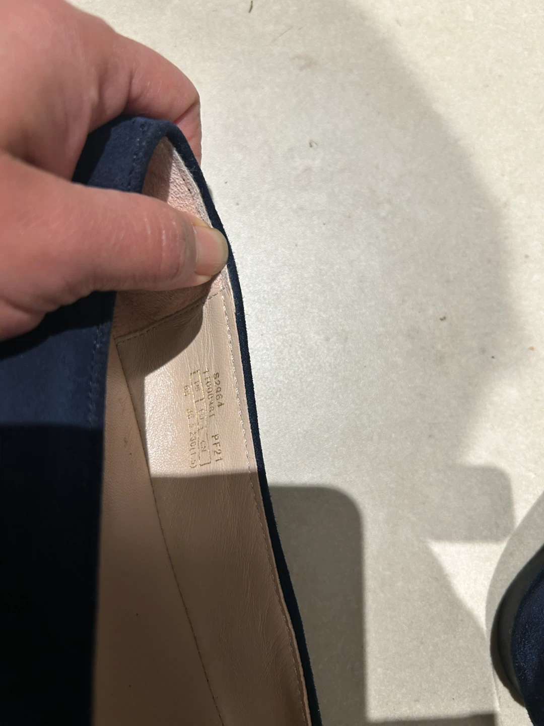Stuart Weitzman Navy Suede Ballet Flats Size 6 - photo 3