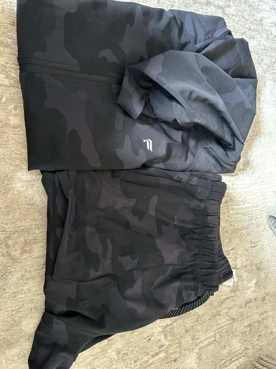 Fabletics Camo Hoodie and Shorts Set - L - photo 3