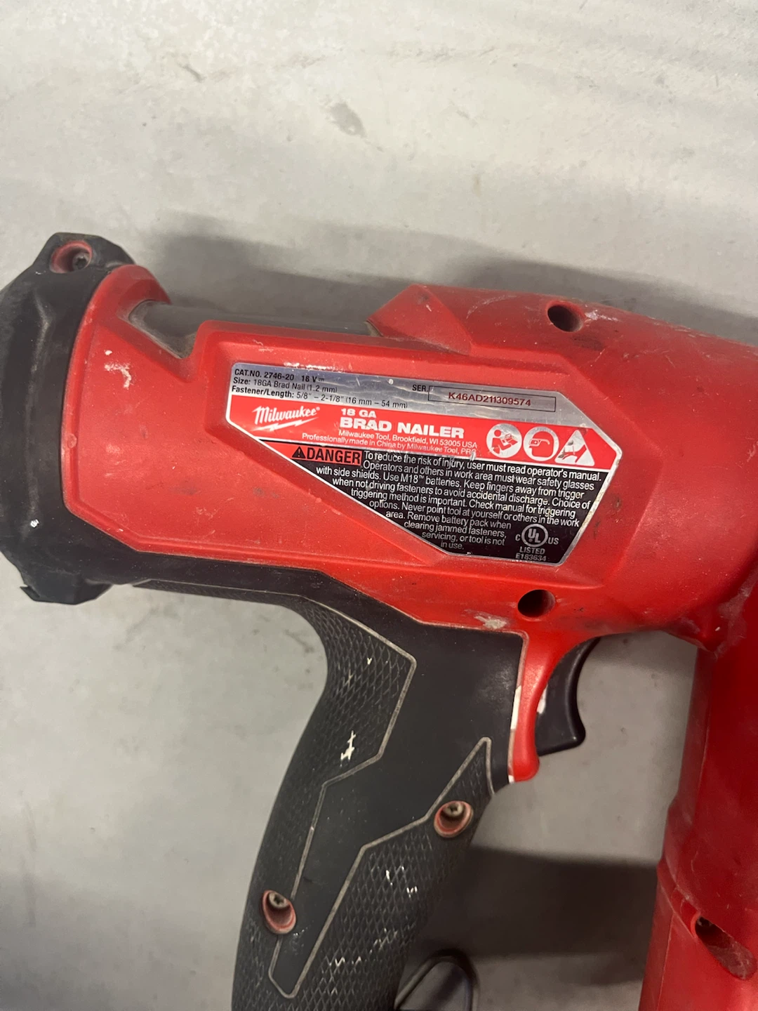 Milwaukee M18 FUEL 18-Gauge Brad Nailer - photo 3