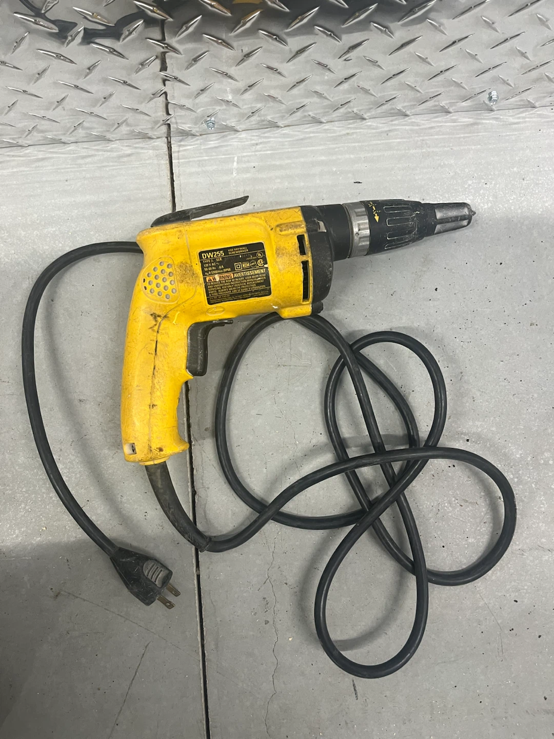 DEWALT DW255 VSK Drywall Screwdriver - photo 2