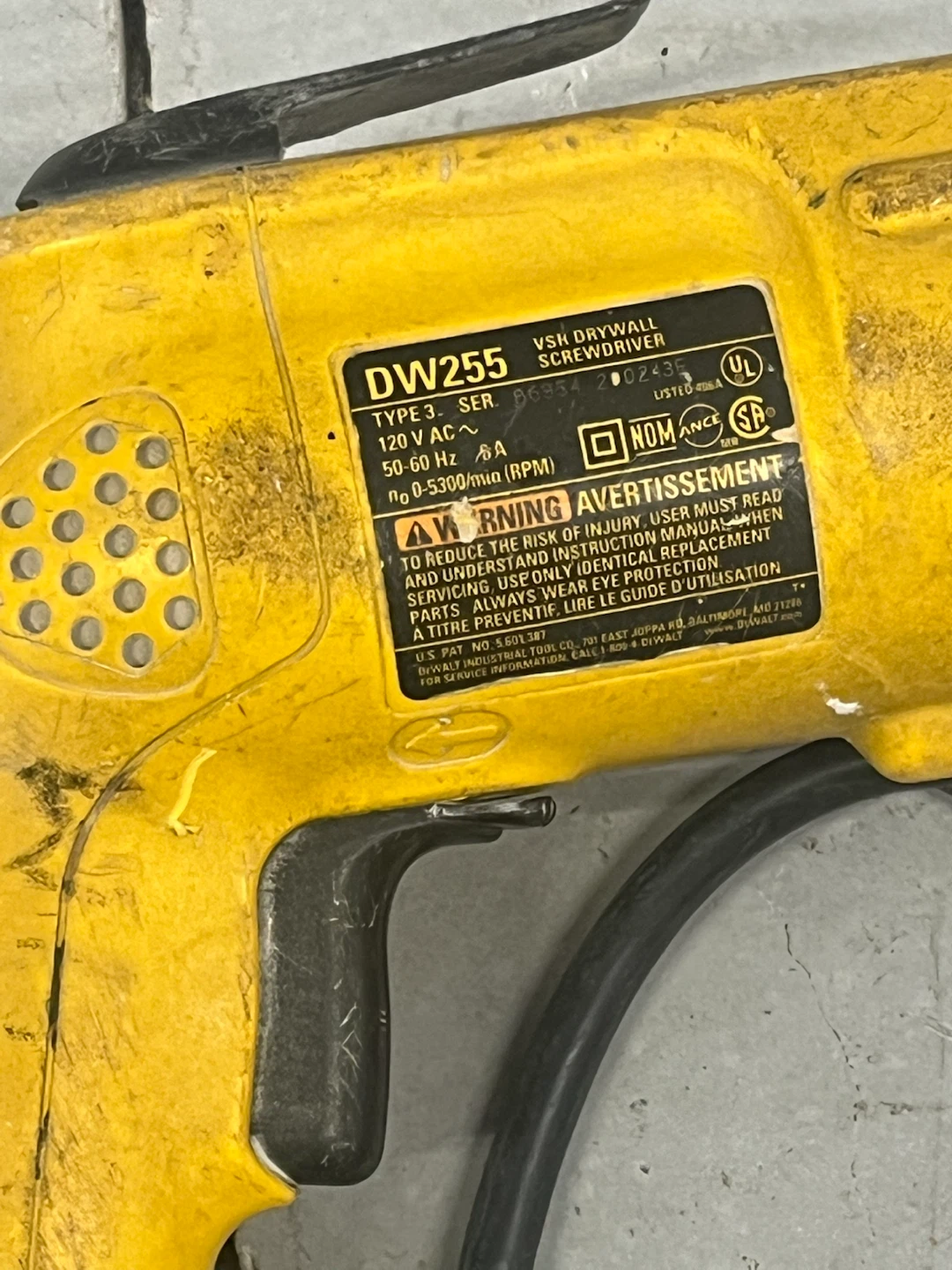 DEWALT DW255 VSK Drywall Screwdriver - photo 3