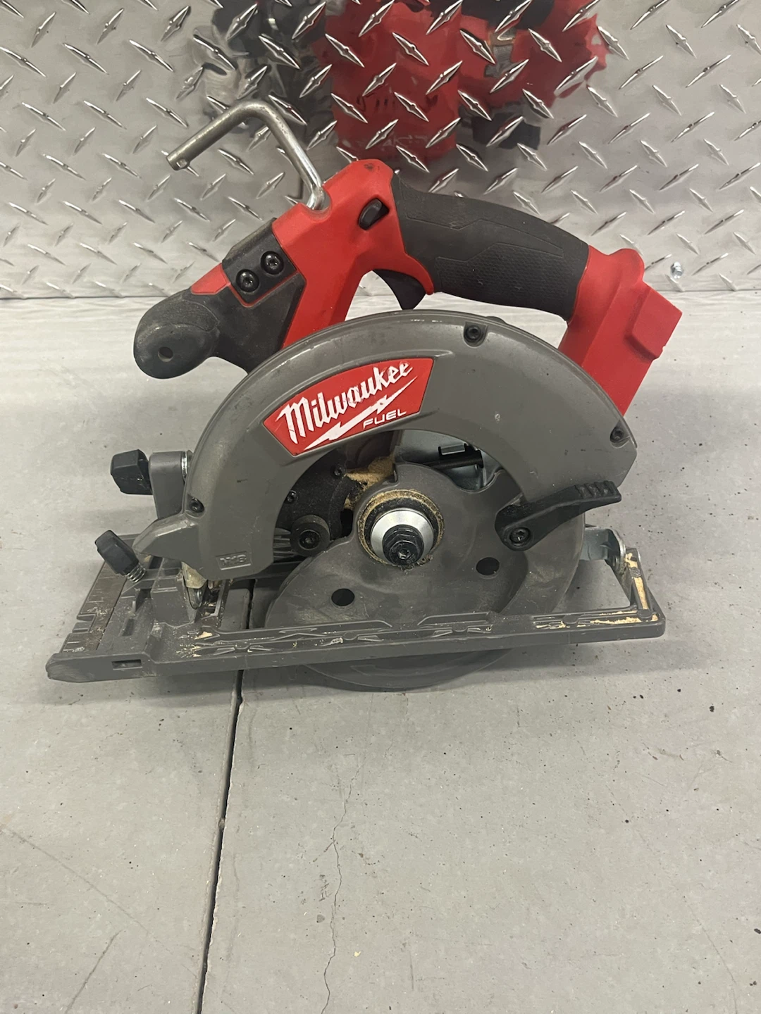 Milwaukee FUEL Brushless Circular Saw