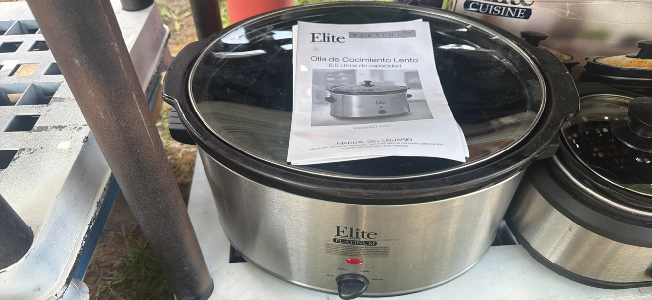 Elite Cuisine Dual Dipper Slow Cooker Buffet 2.5 Quarts - photo 2