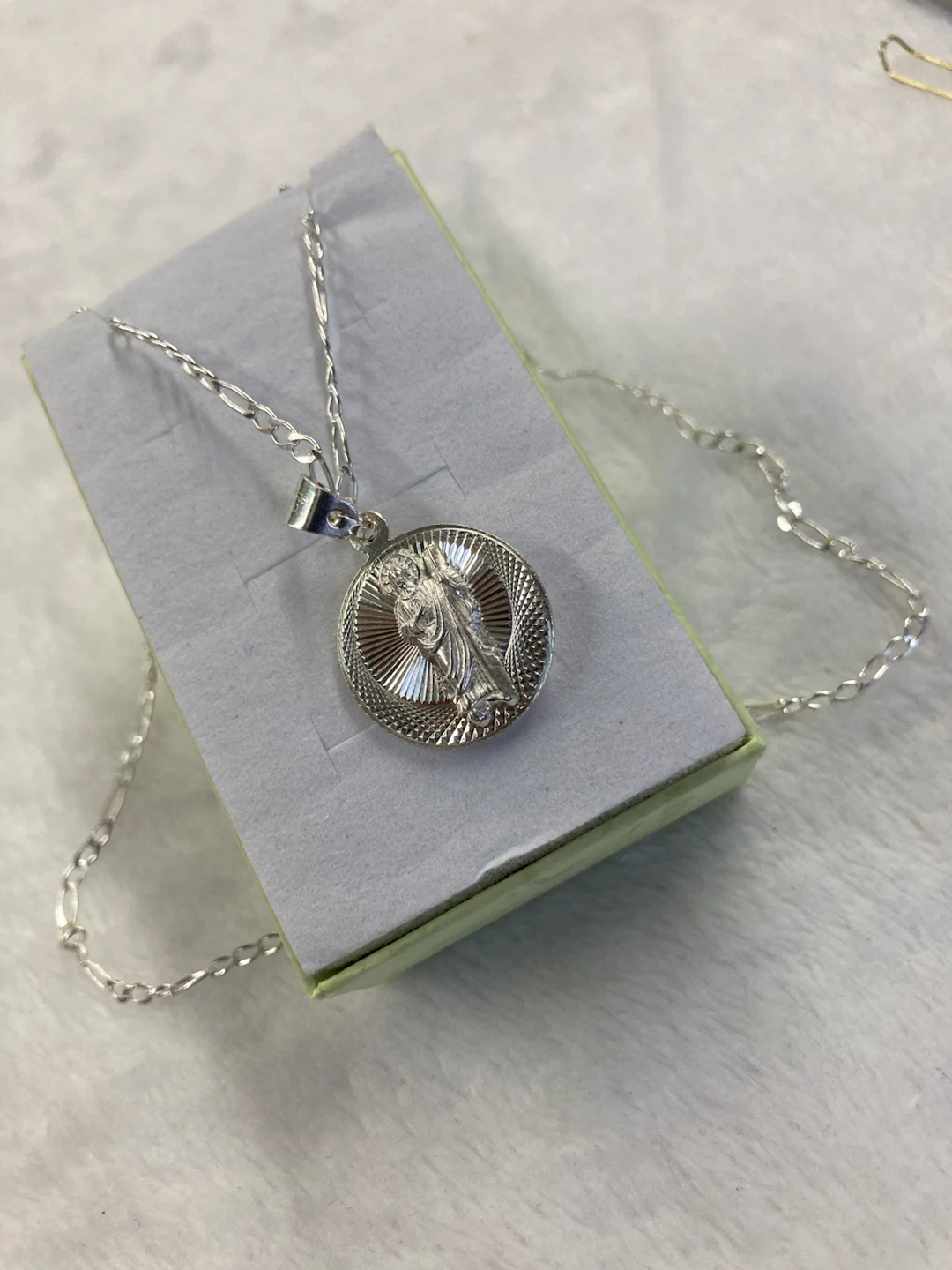 Silver Tone Virgin Mary Pendant Necklace - photo 2