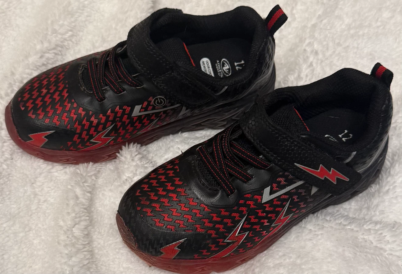 Athletic Works Kids Black Red Lightning Sneakers Size 12