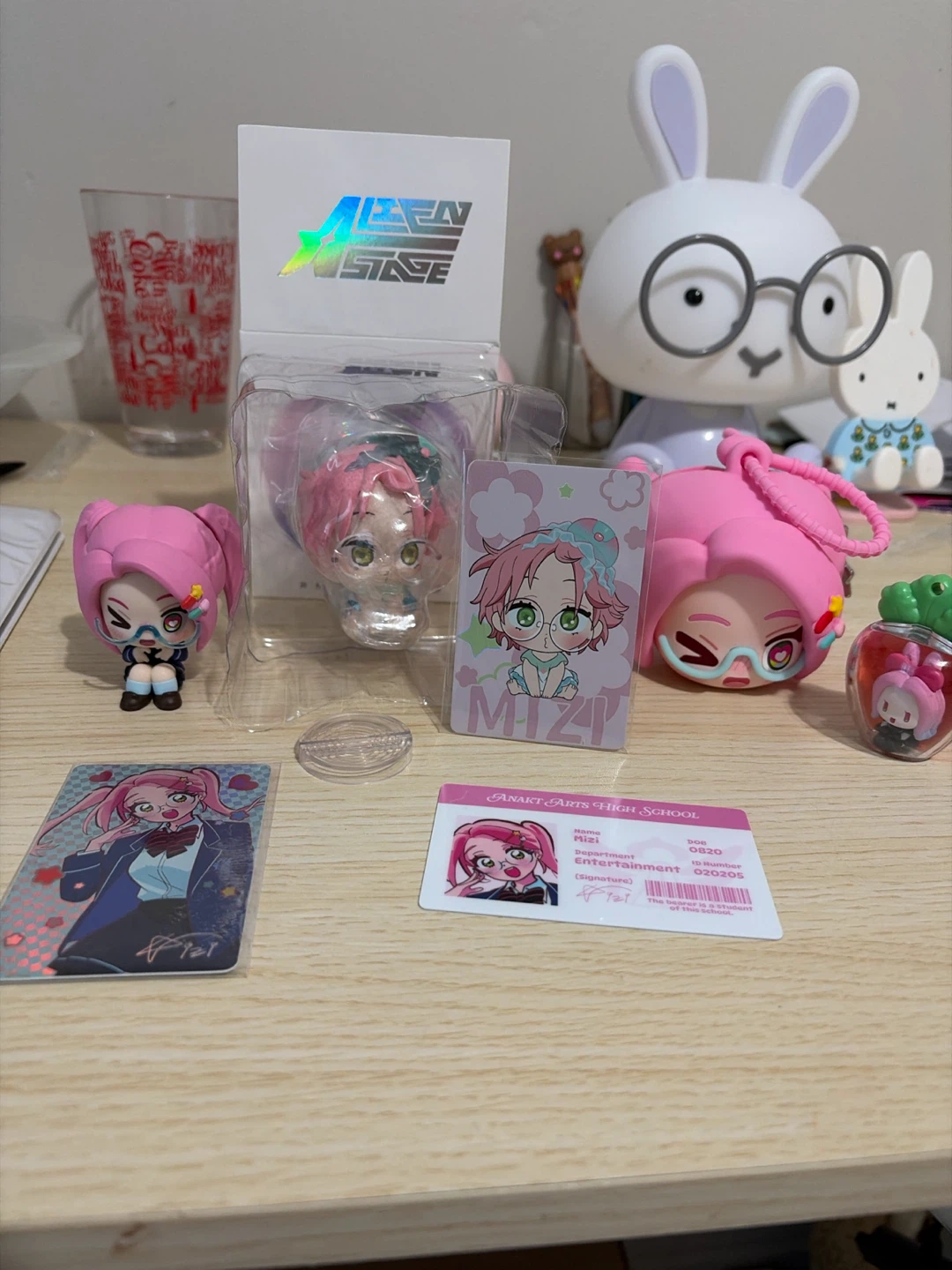 MIZI MERCH! READ THE DESCRIPTION !!