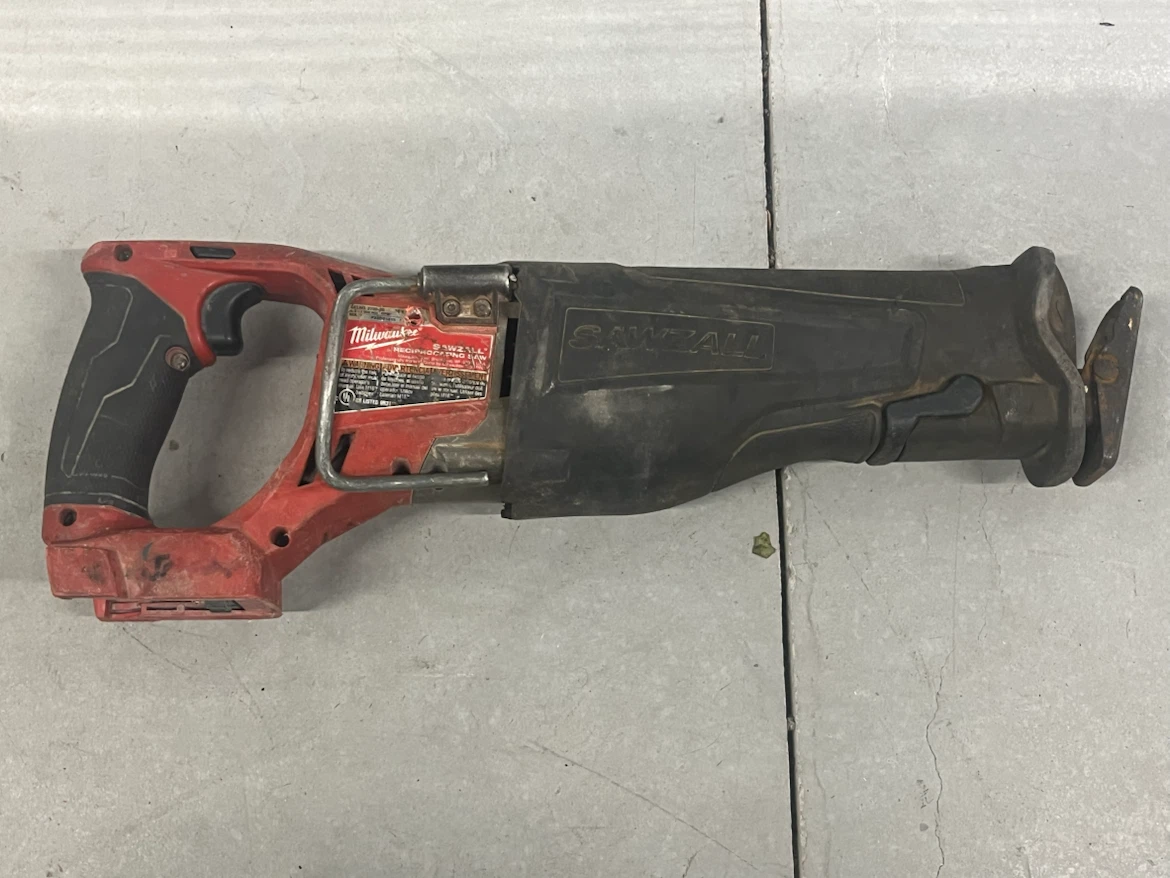 Milwaukee Sawzall Fuel Reciprocating Saw - photo 2