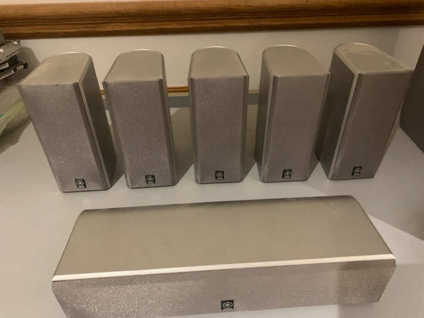 Yamaha SW-P130 Subwoofer w/5 Speakers - photo 4