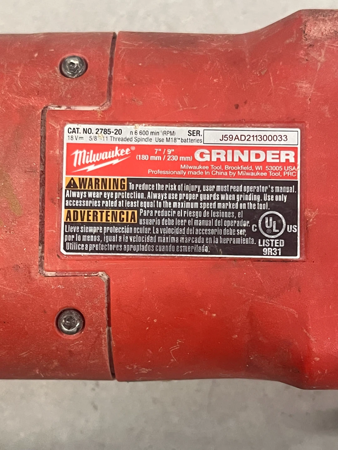 Milwaukee M18 FUEL 7in / 9in Large Angle Grinder - photo 3