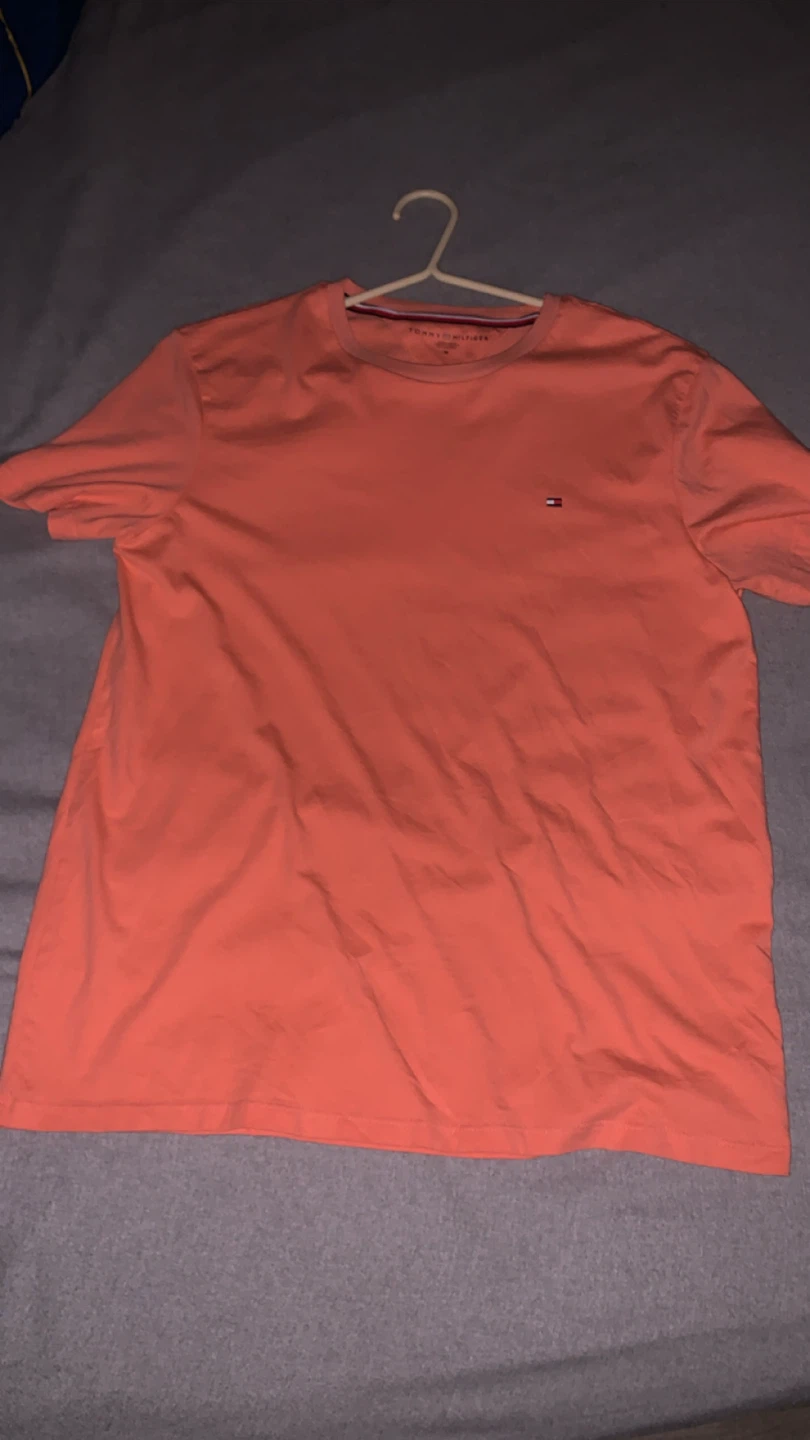 Three Tommy Hilfiger shirts - photo 5