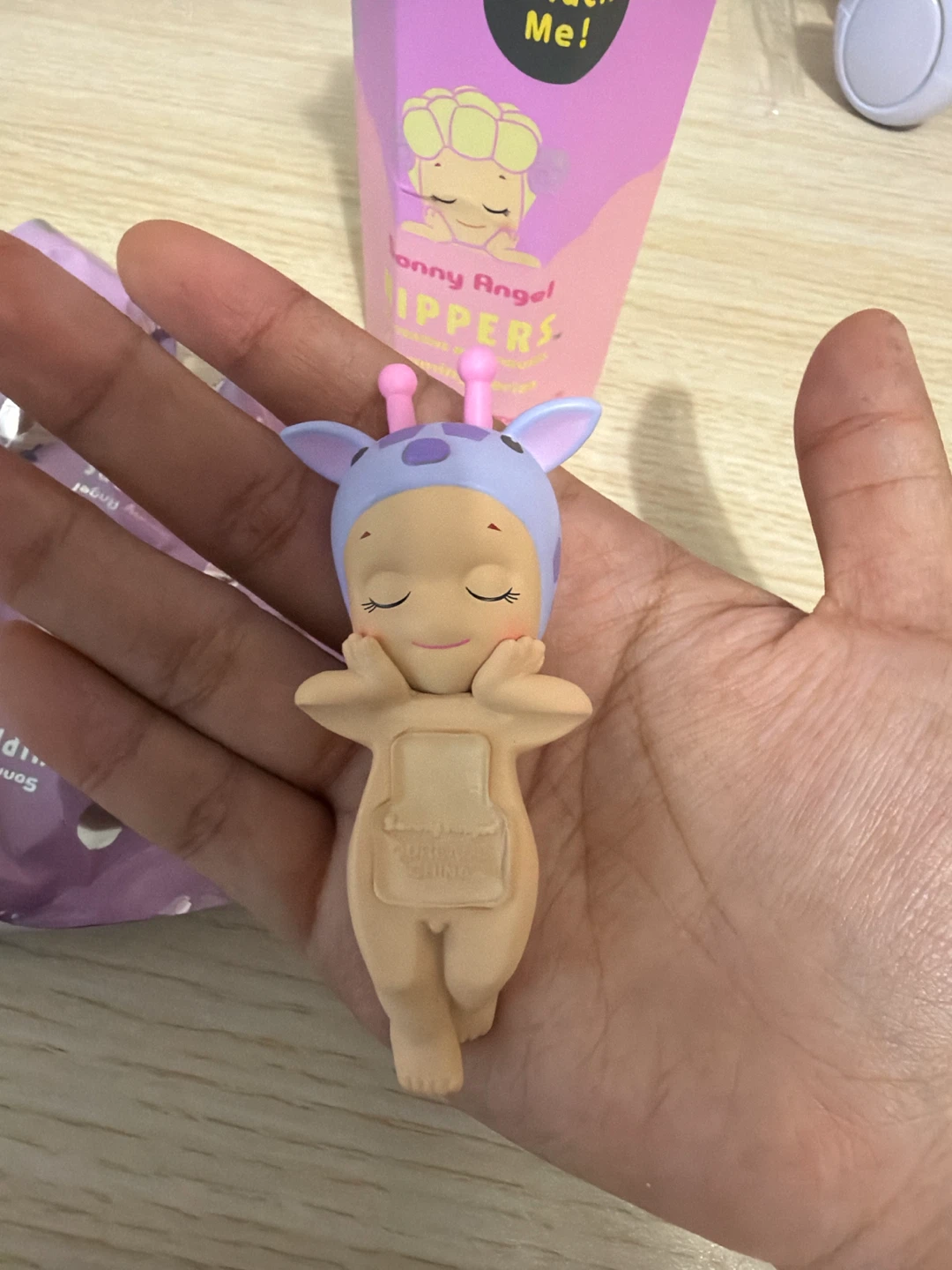 Sonny Angel Hippers Giraffe Mini Figure - photo 2