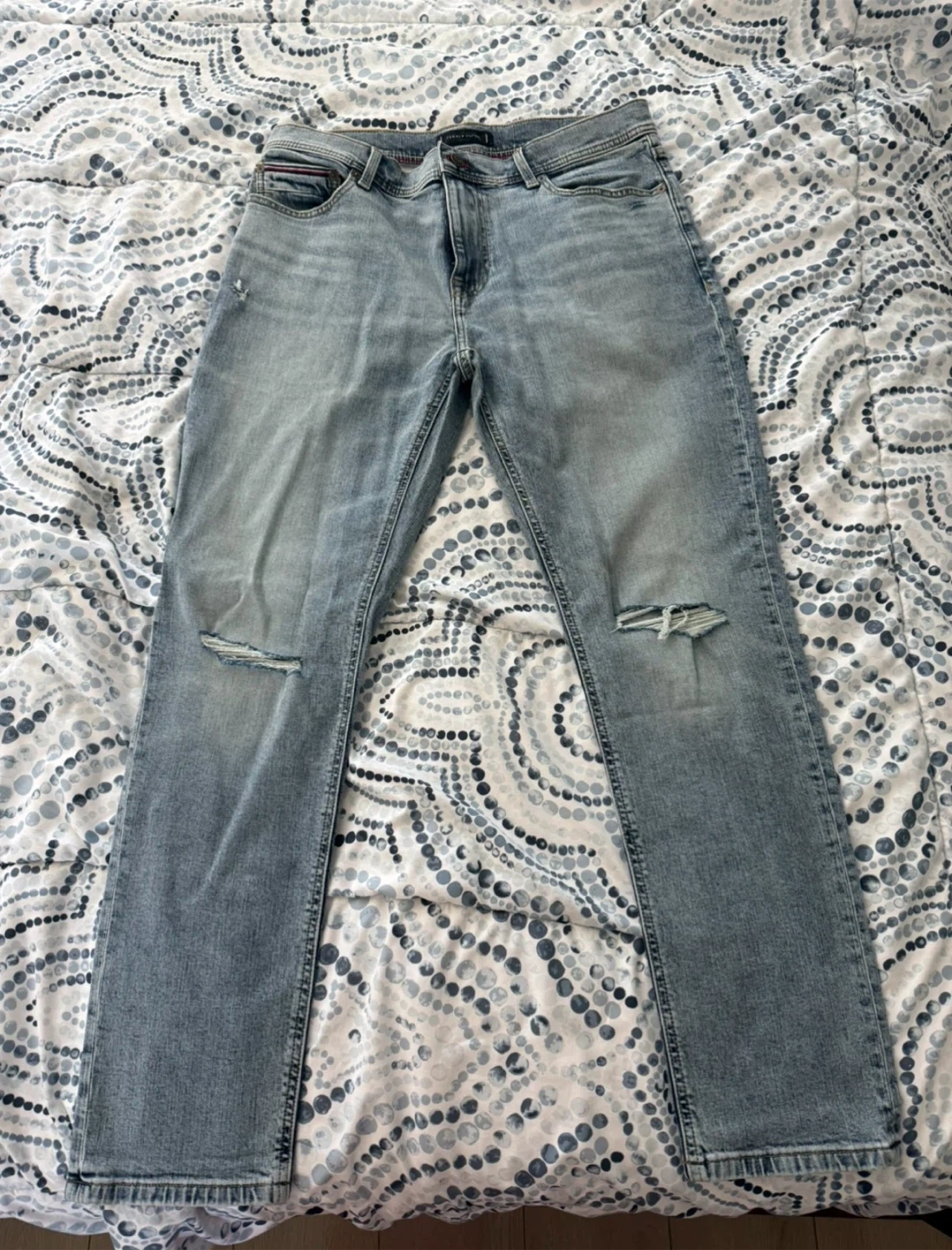 NEW Tommy Hilfiger Slim Fit Jeans Size 34x30