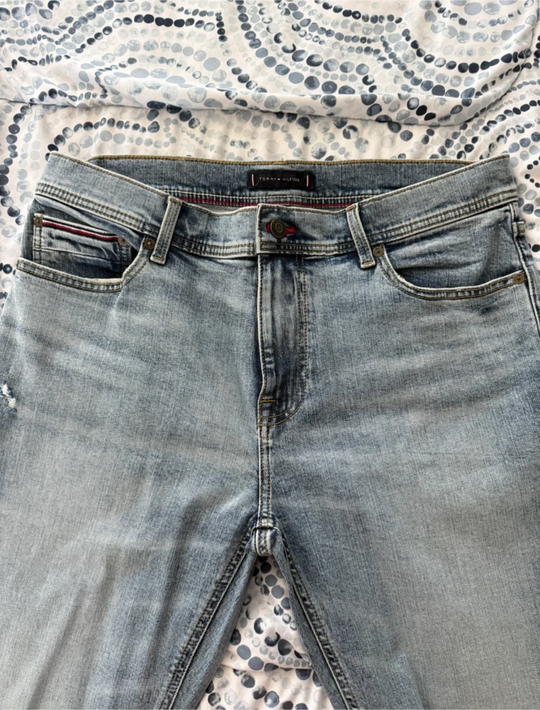 NEW Tommy Hilfiger Slim Fit Jeans Size 34x30 - photo 2