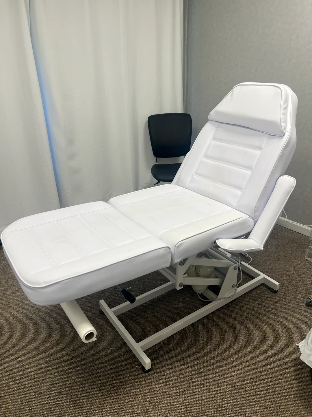White Electric Spa Bed with Adjustable Height