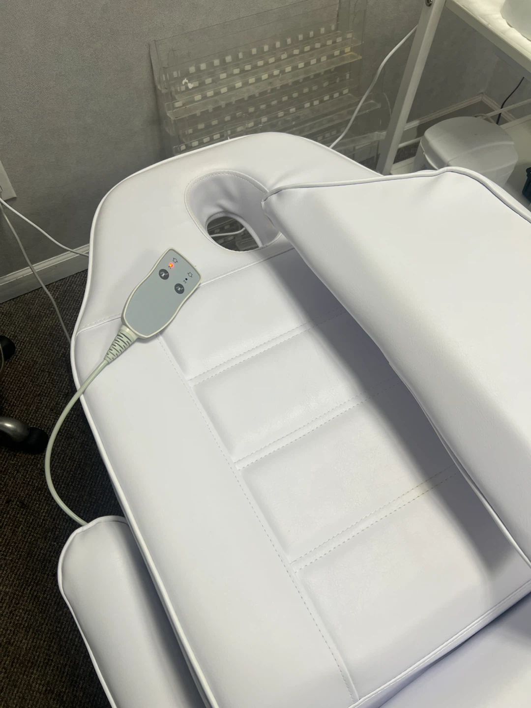 White Electric Spa Bed with Adjustable Height - photo 5